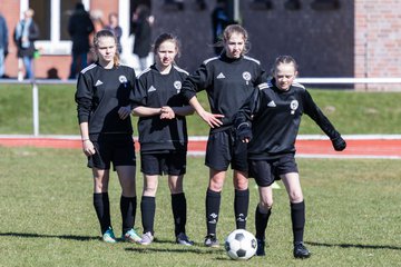 Bild 37 - C-Juniorinnen VfL Oldesloe - Wiker SV : Ergebnis: 0:5